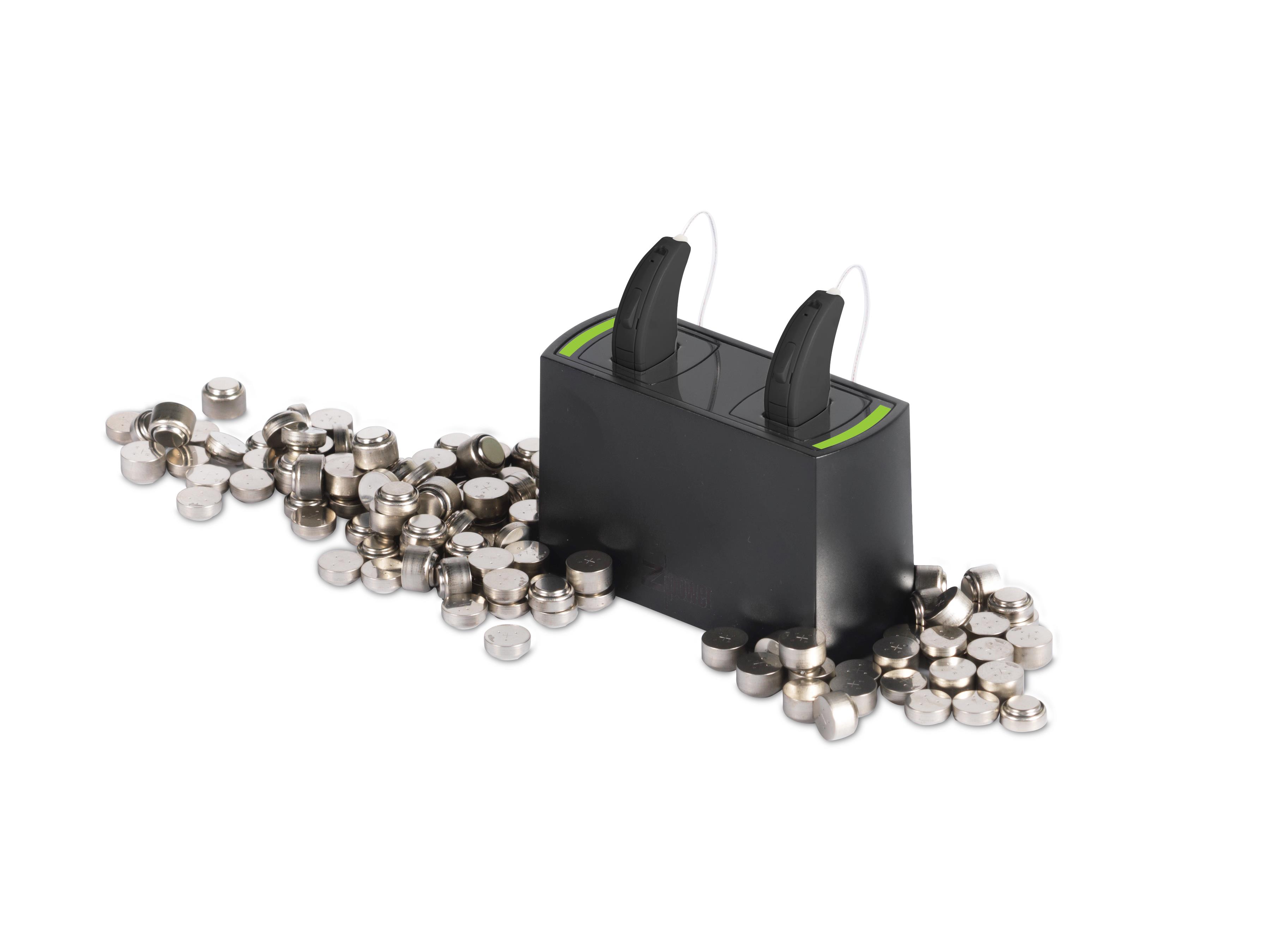 Tekrar şarj edilebilir pille çalışan ReSound işitme cihazı.