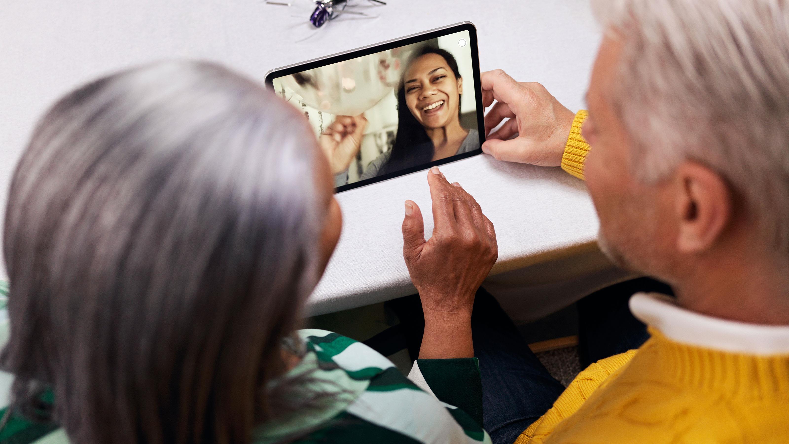 RS_OMNIA_birthday_facetime_RIE_1016