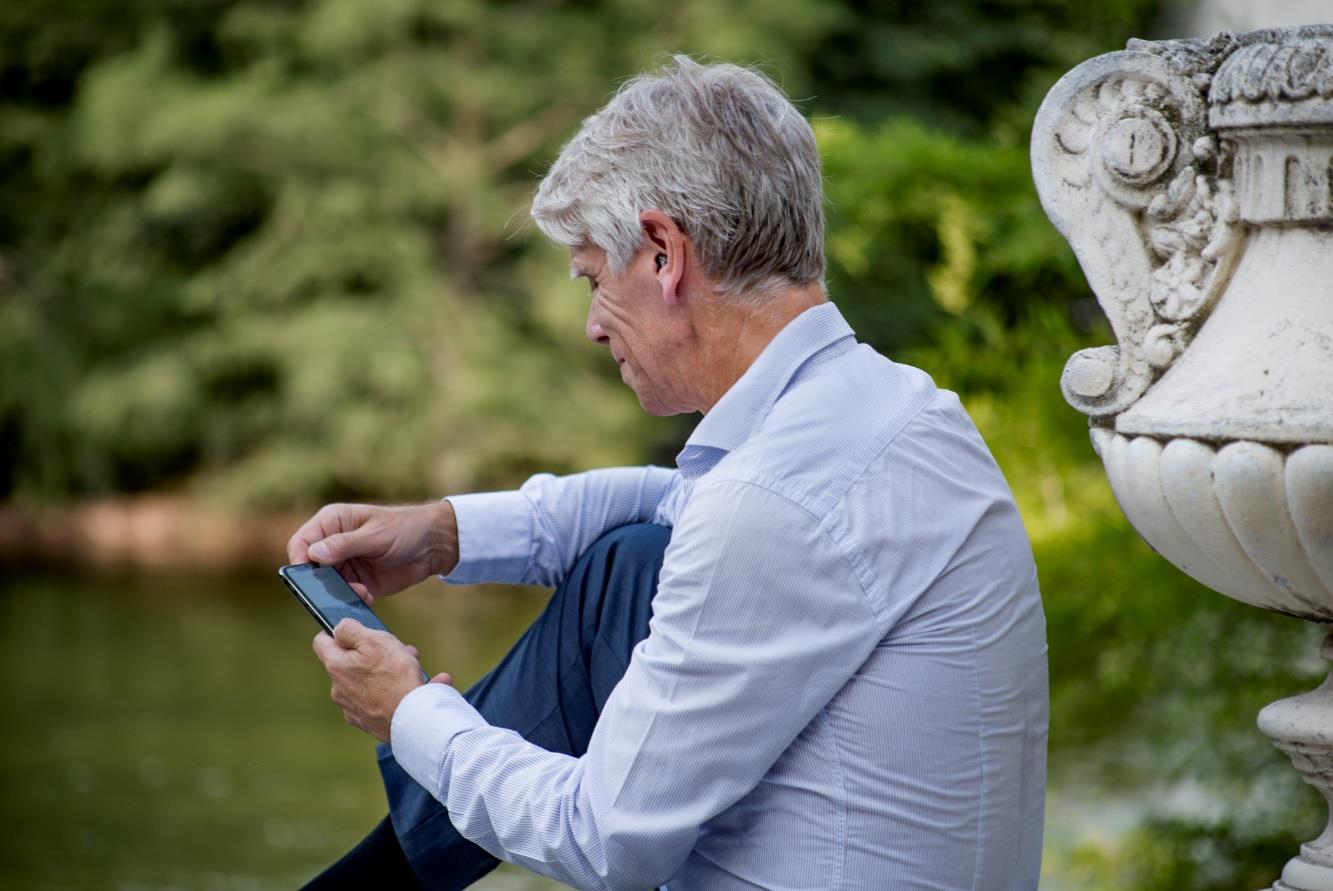 audifonos-resound-linx-quattro-black-edition-faciles-de-usar