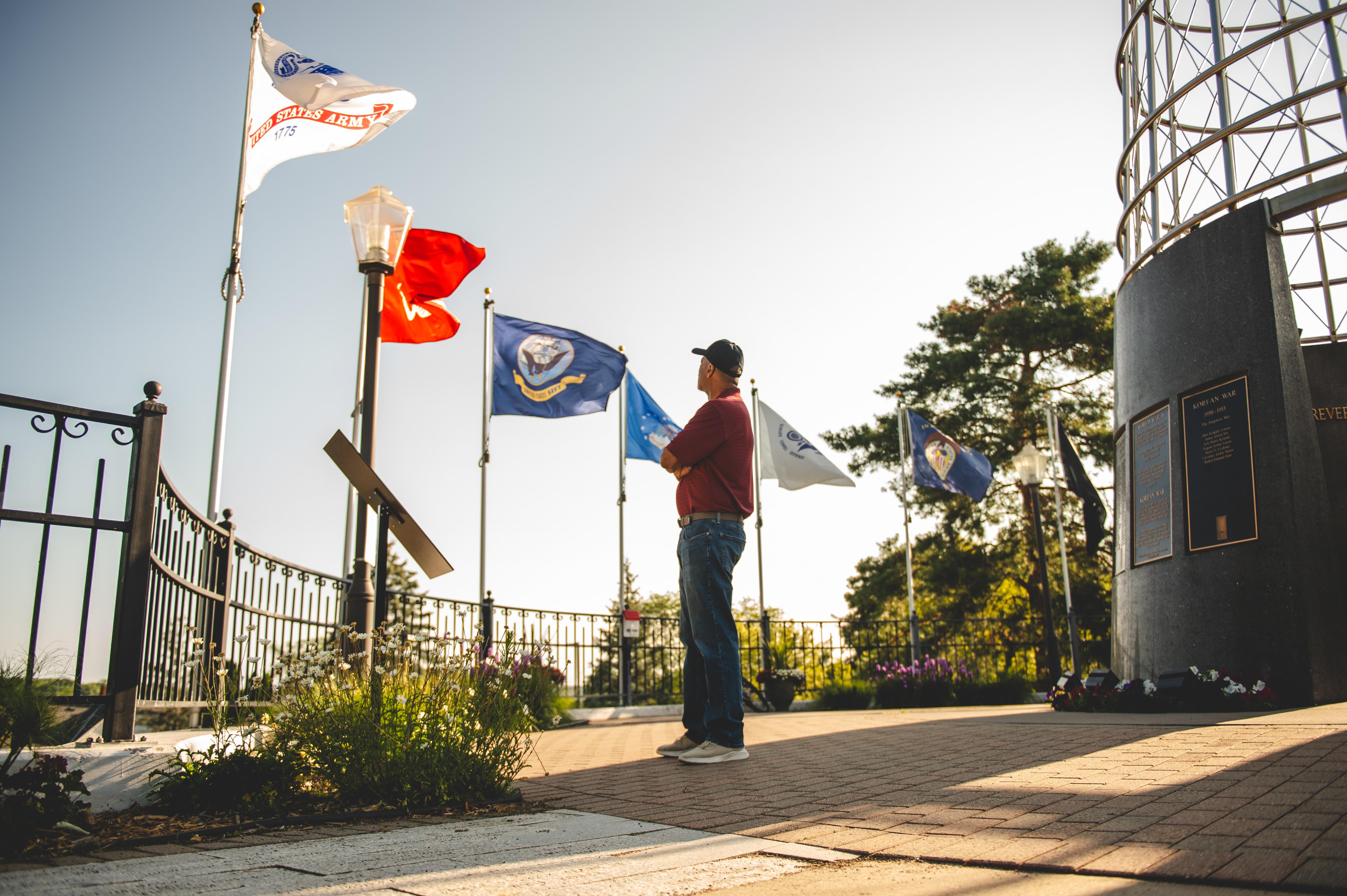 ReSound LiNX Quattro - Man outdoors